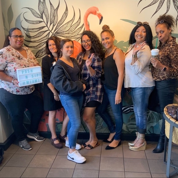 CLOSET CLOSING TEMPORARILY : ALL MUST GO! - Picture 6 of 11